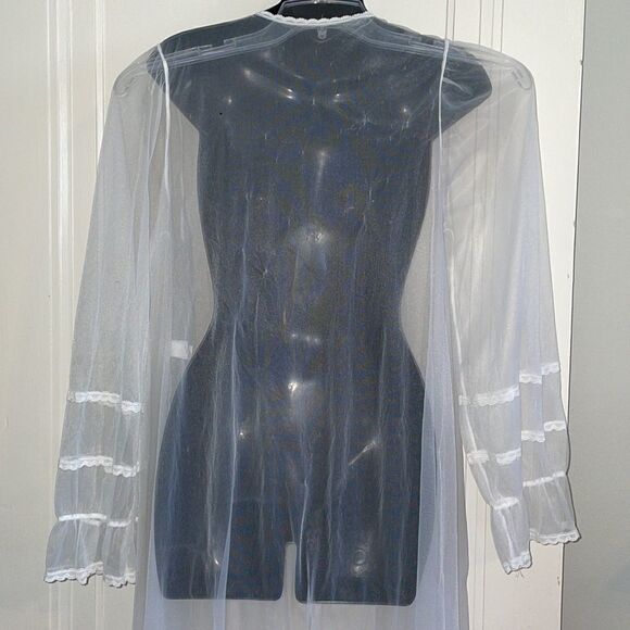 Vtg Frederick’s of Hollywood sheer white open front robe - Picture 6 of 10